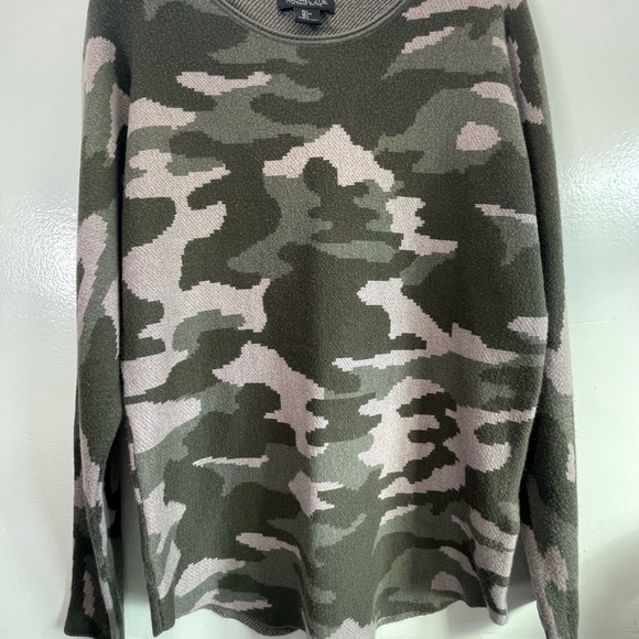 Green Camo Sweater by Rachel Zoe in Large - Picture 2 of 3
